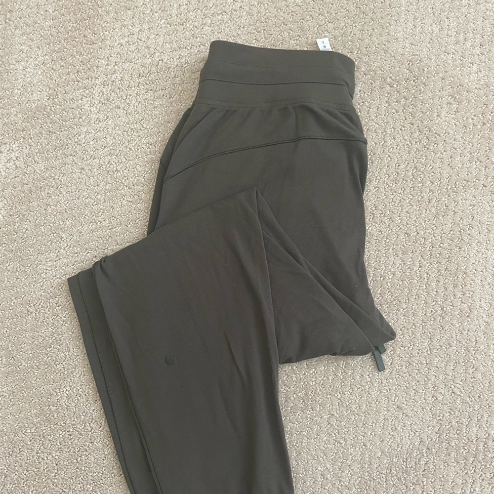 Lululemon Joggers! Size 8